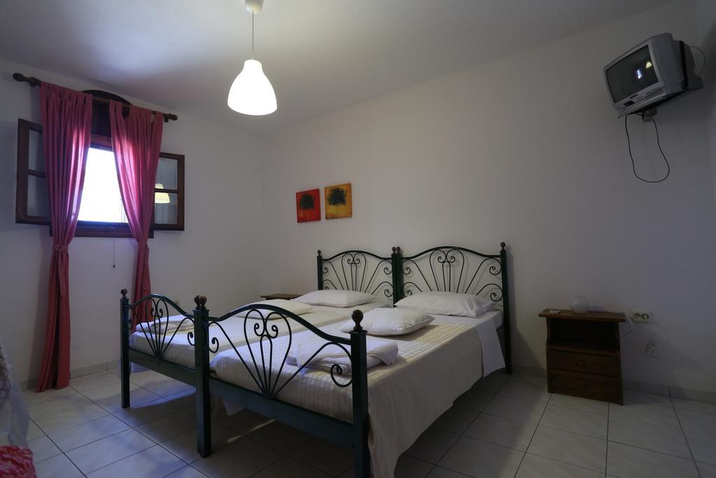 Agerino Apartment Moutsouna Room photo